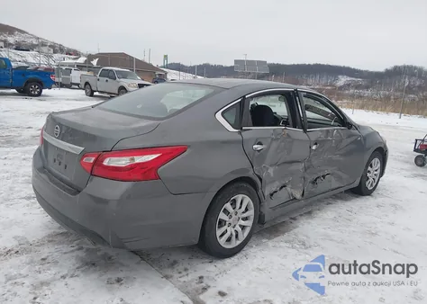 2017 Nissan Altima 2.5 S z USA, uszkodzony, nr VIN 1N4AL3AP0HN349544